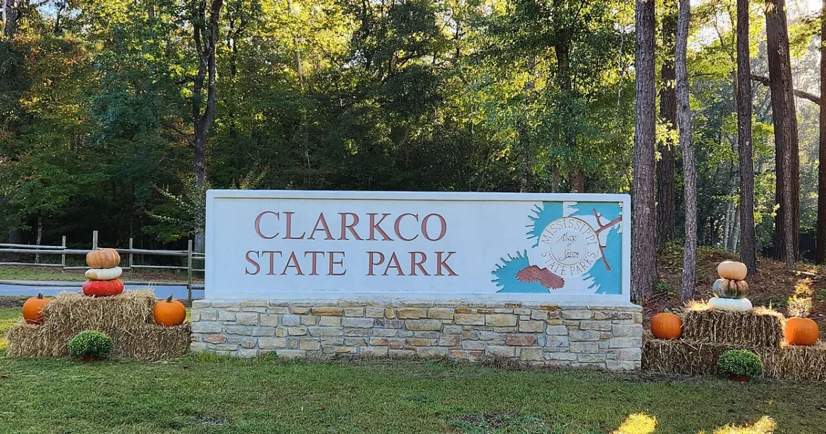 Clarkco State Park Trail