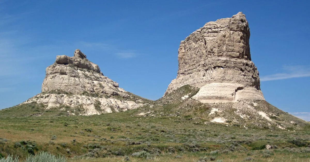 Courthouse Rock Trail