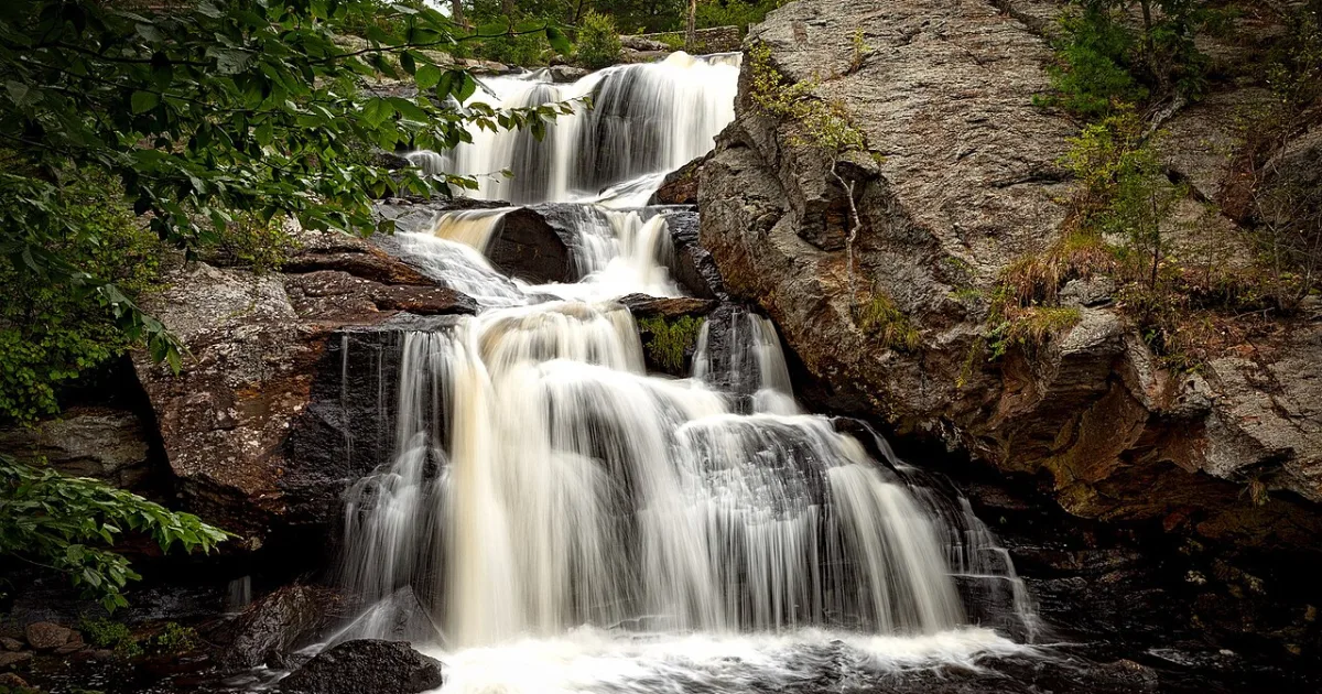 Devil's Hopyard State Park Trail