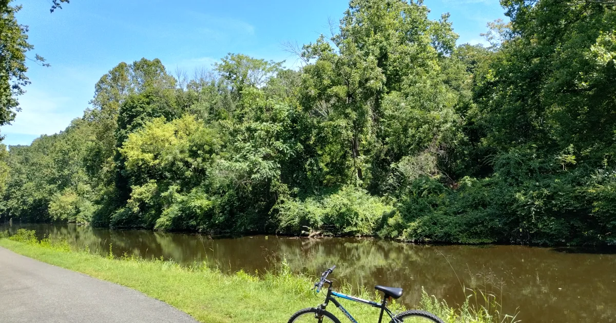 Dolliver Memorial Bluff Trail