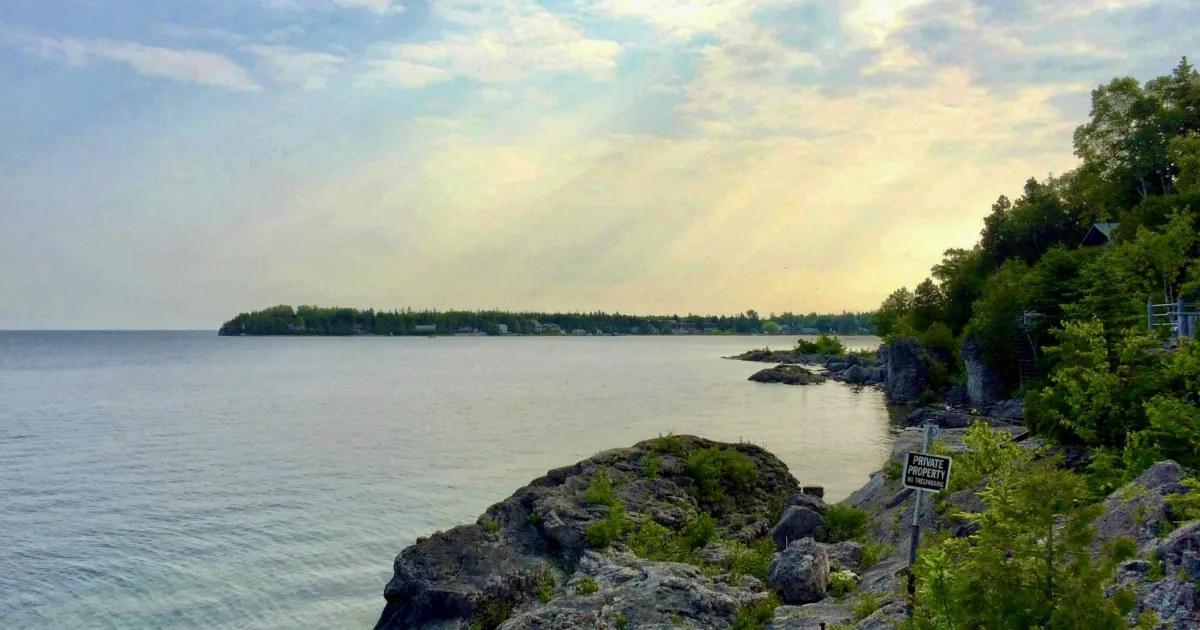 East Bluff Trail