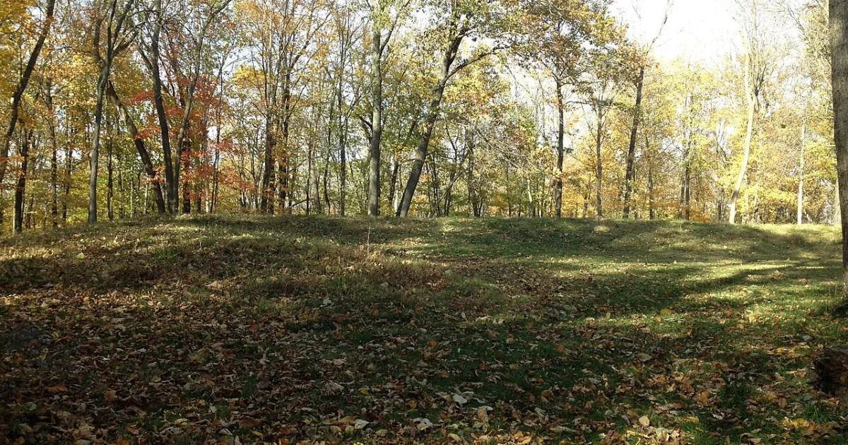 Effigy Mounds National Monument Trail — Harpers Ferry, Iowa