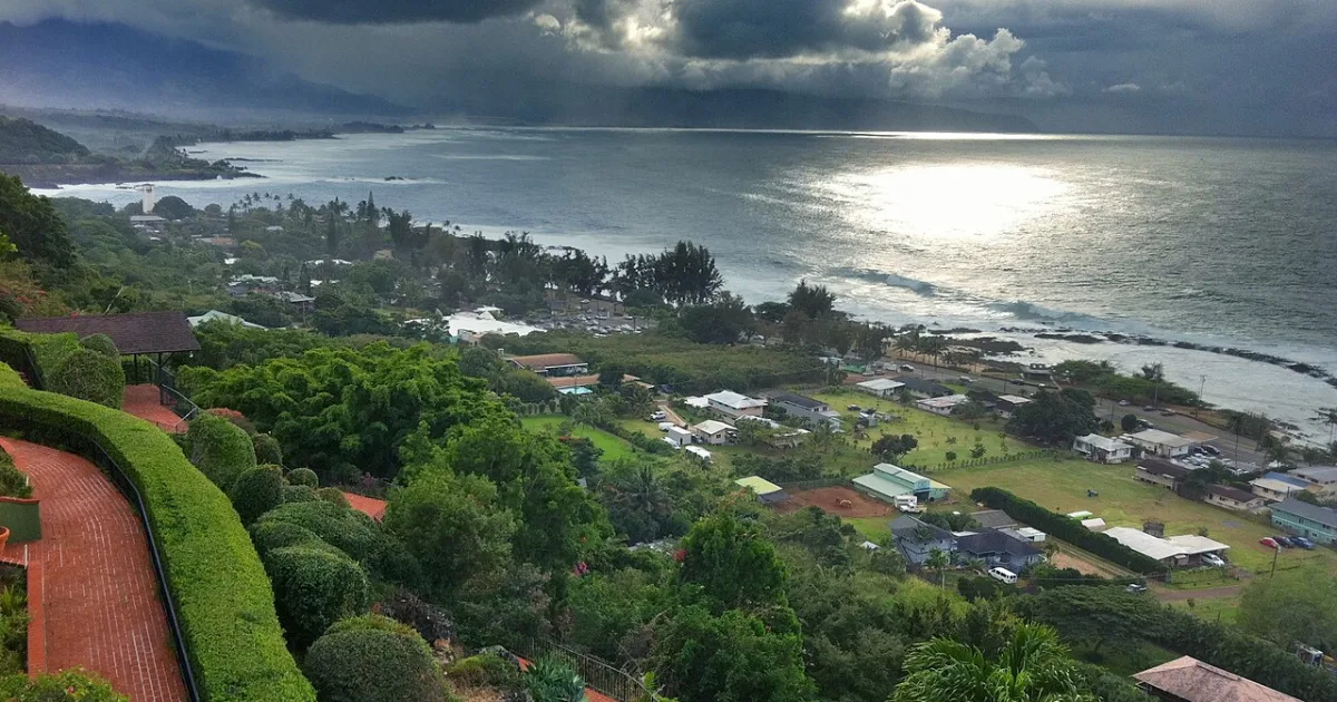 Ehukai Pillboxes Trail