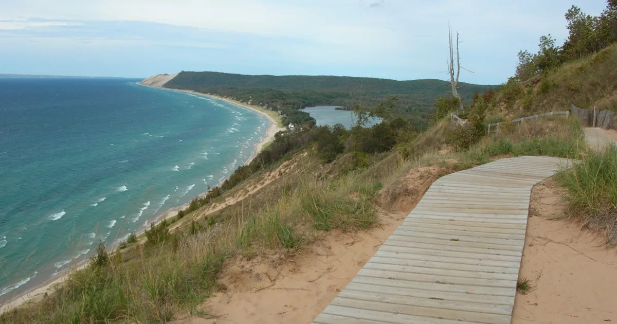 Empire Bluff Trail