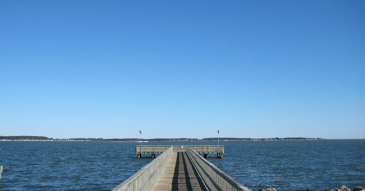 Holts Landing State Park Trail