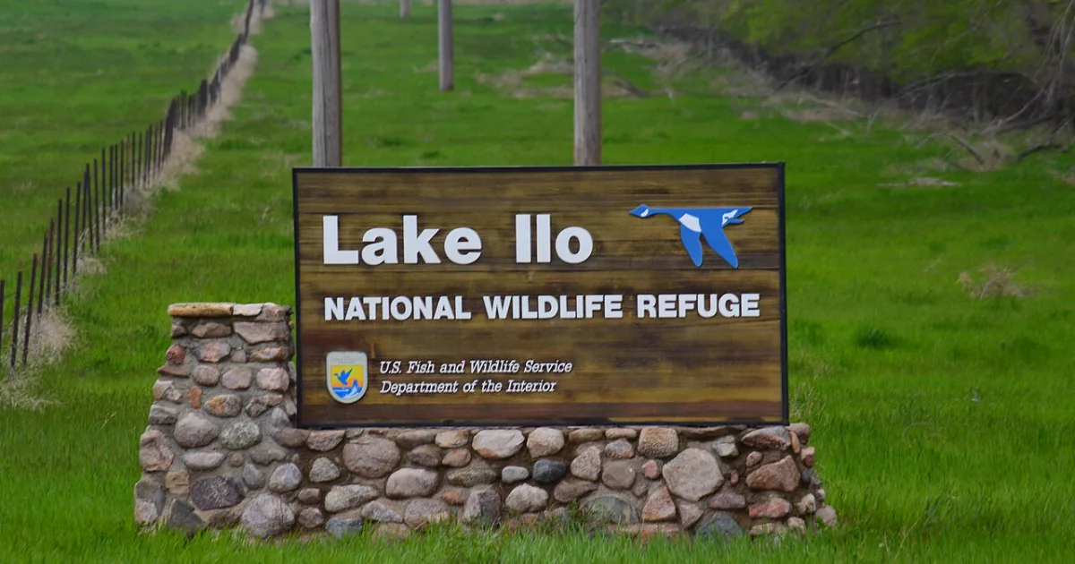 Lake Ilo National Wildlife Refuge Trail