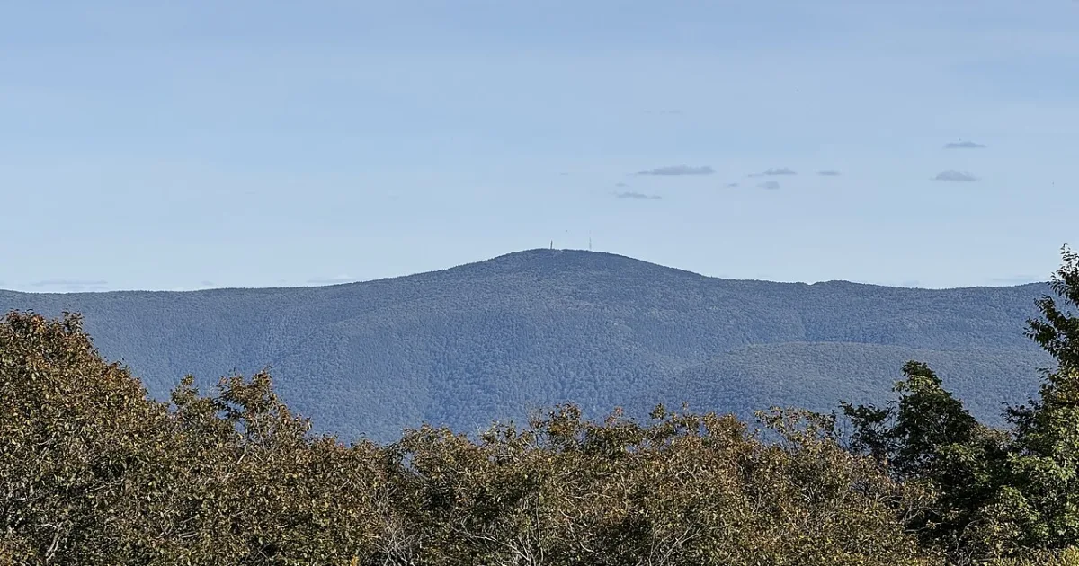 Mount Greylock via AT