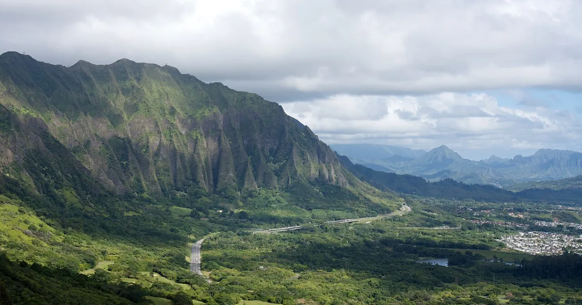 Lulumahu Falls Trail