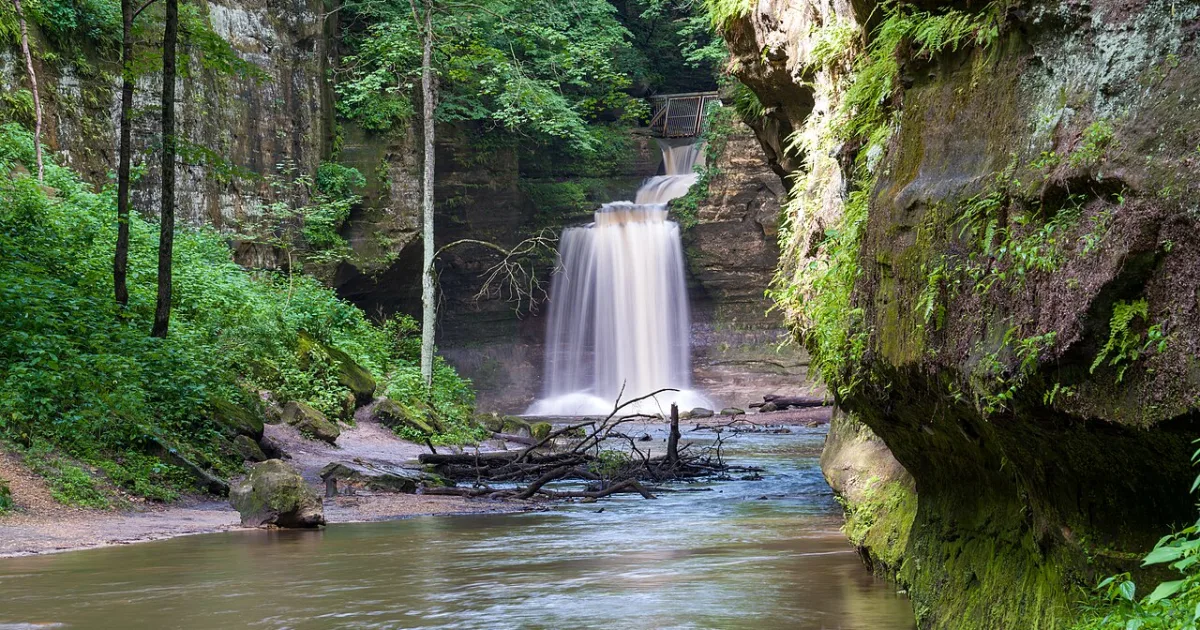 Matthiessen State Park Dells