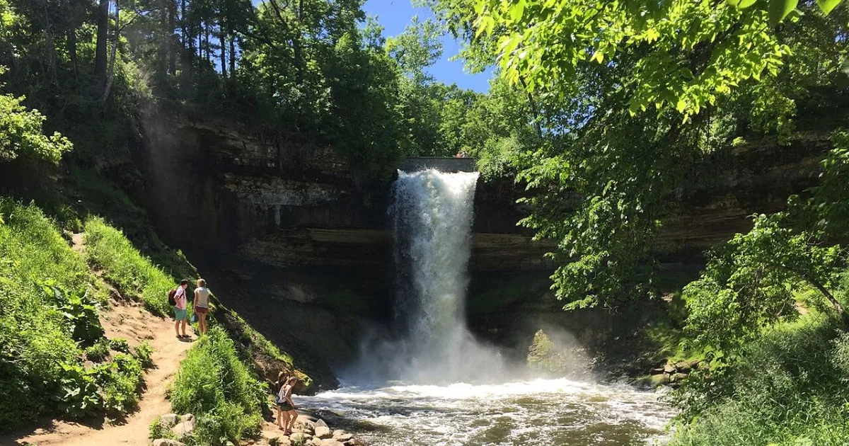 Minnehaha Falls Trail