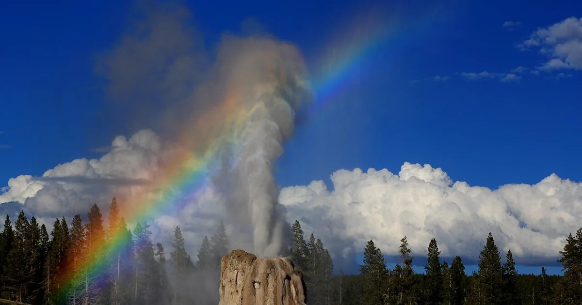 Lone Star Geyser Trail