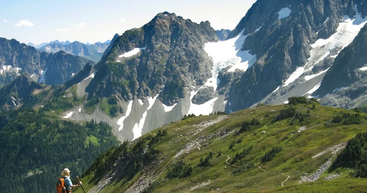 Cascade Pass Trail