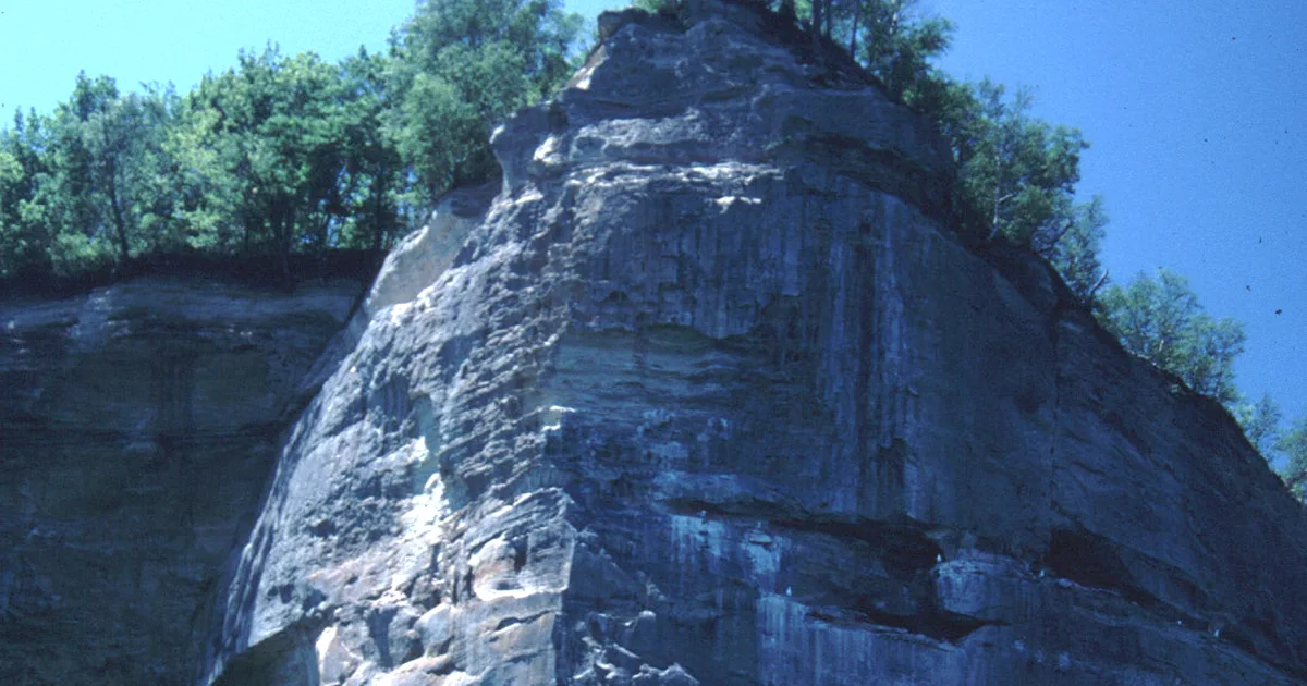 Pictured Rocks Lakeshore Trail — East