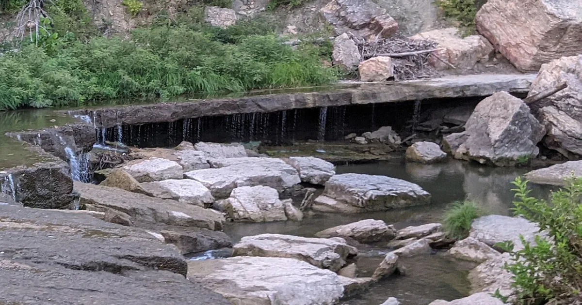 Pillsbury Crossing Trail