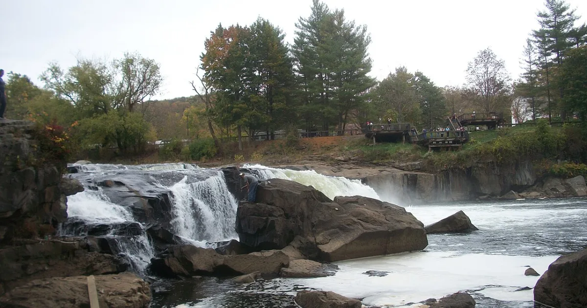 Ferncliff Peninsula Natural Area