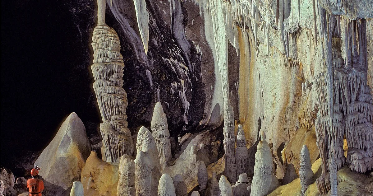 Cave Trail