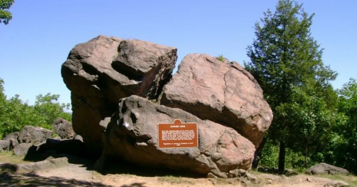West Rock Ridge State Park Trail